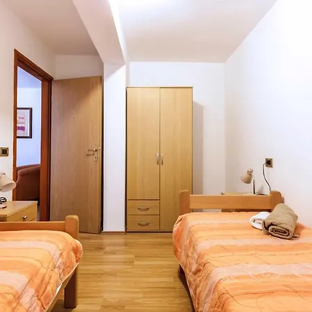 Apartment Loretta With Sea View Rabac